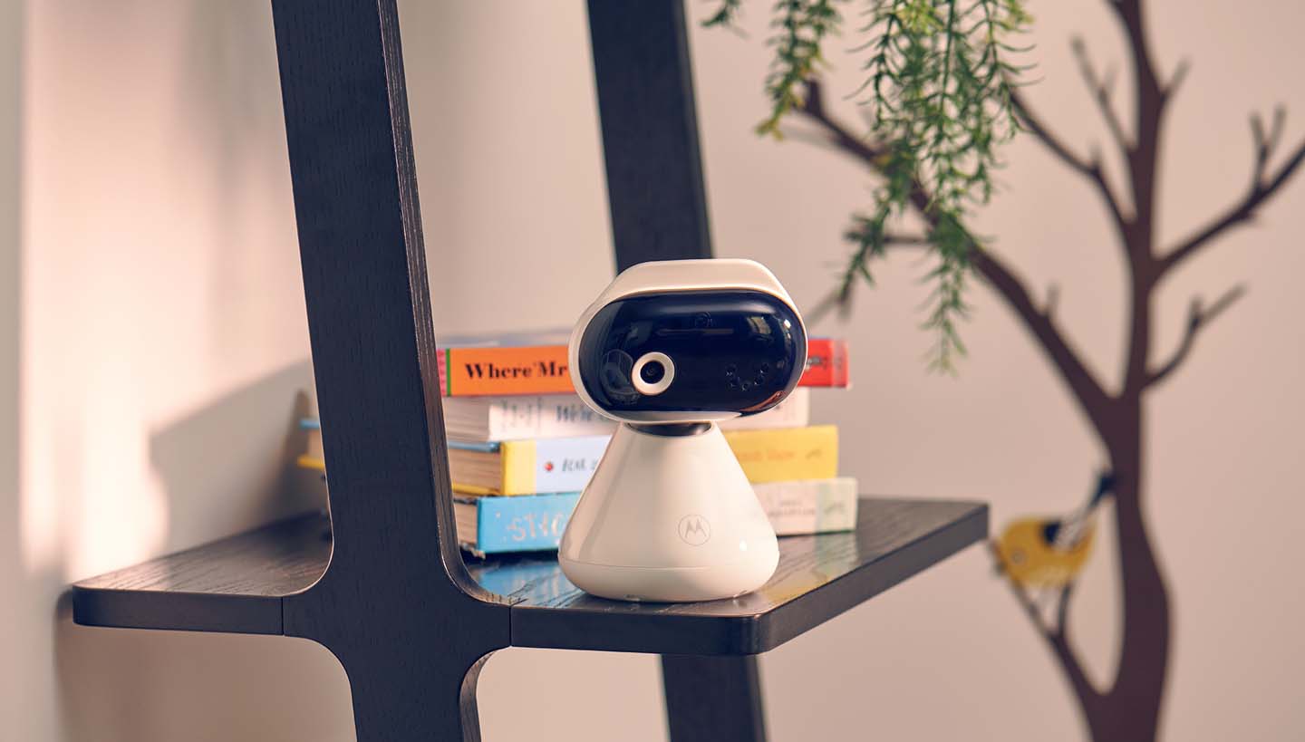PIP1600 HD Connect - camera in nursery - content image