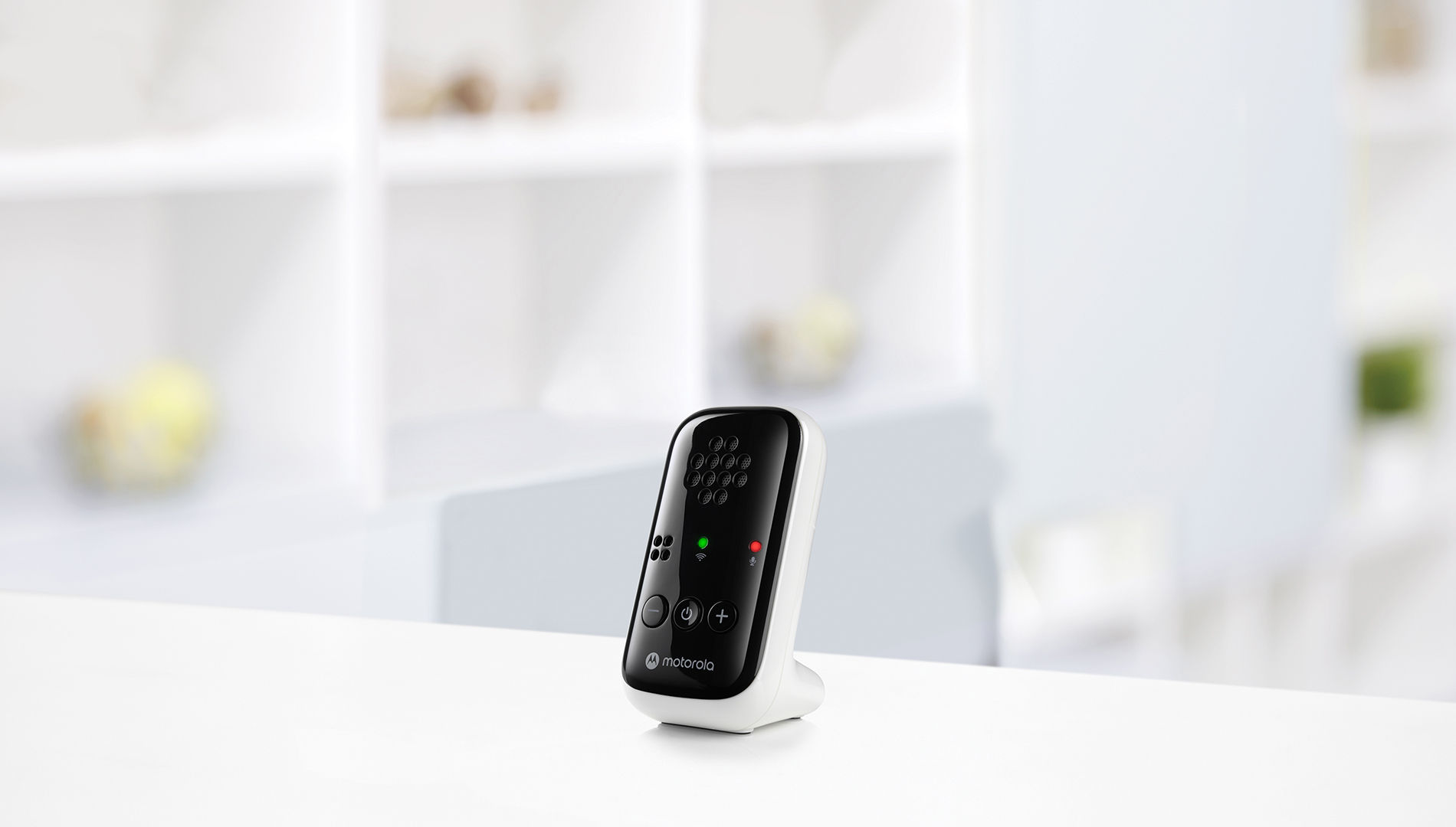 PIP10 Audio Baby Monitor - Parent unit with battery indicator Left - Content image